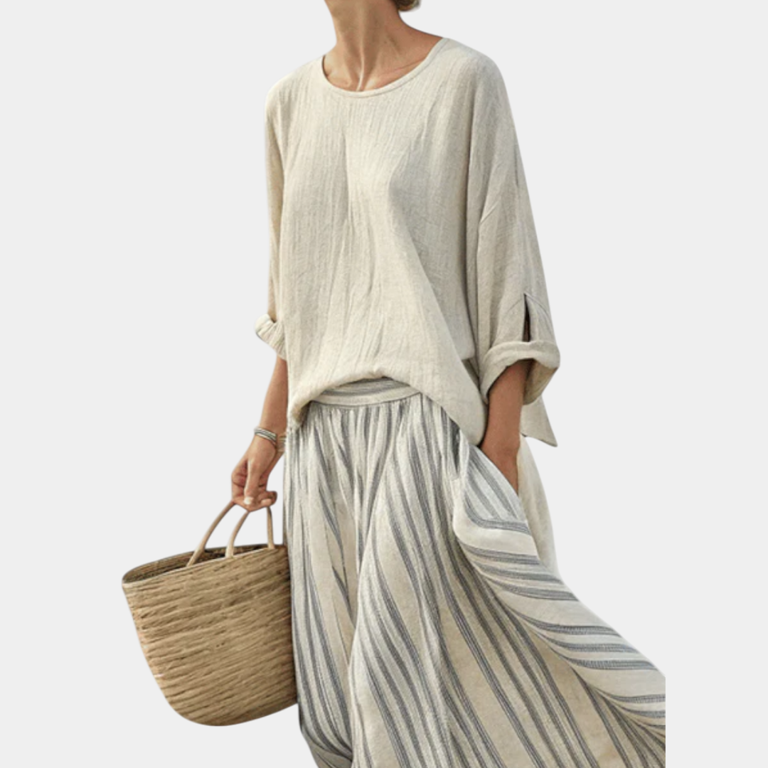 Aurora | Blouse confortable et jupe midi rayée