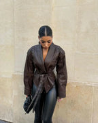 Jolysse | Manteau enveloppant en simili cuir