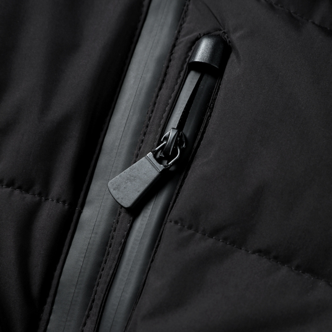 Eléanne | Manteau puffer noir avec ceinture