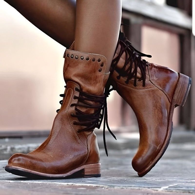 Bottes mi-mollet à lacets cloutées avec petit talon pour femmes